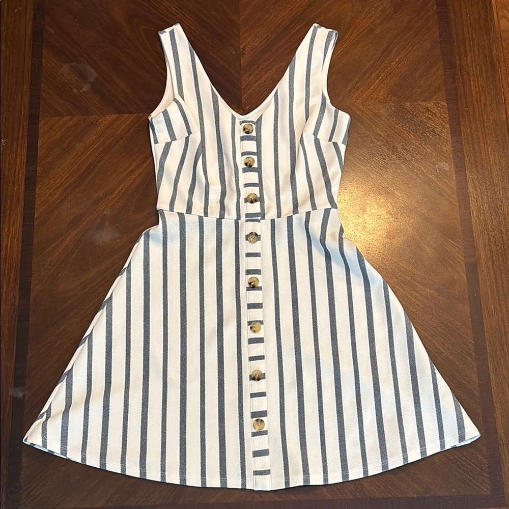 Cute IZ Byer Textured A-Line Summer Dress Blue and White Stripes XS